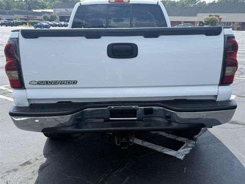 Used 2006 Chevrolet Silverado 1500 LT w/ Light Duty Power Package AWD/4WD image 5