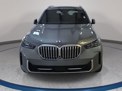 Used 2025 BMW X5 xDrive50e w/ Executive Package AWD/4WD image 3