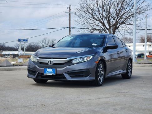 Used 2016 Honda Civic EX image 3