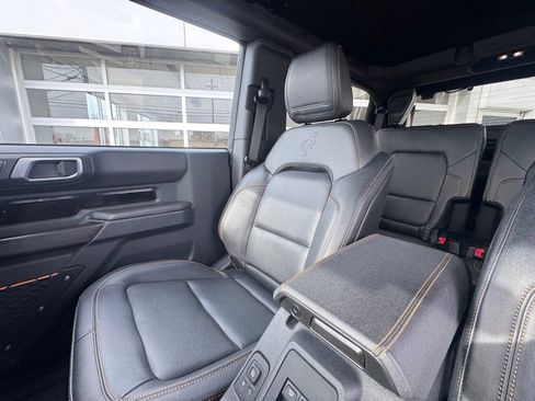 Used 2024 Ford Bronco Badlands image 21
