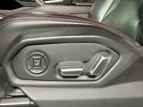 Used 2019 Lamborghini Urus image 37