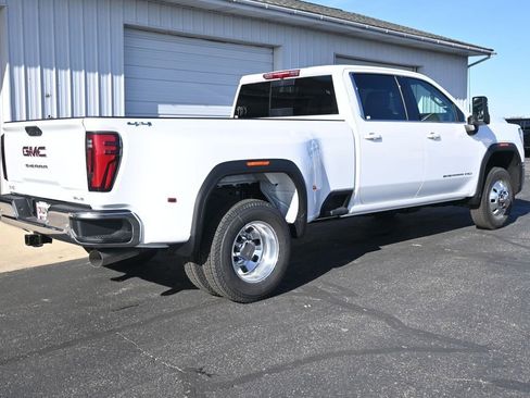 New 2026 GMC Sierra 3500 SLE image 5