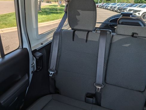 Used 2024 Jeep Wrangler Unlimited AWD/4WD image 12