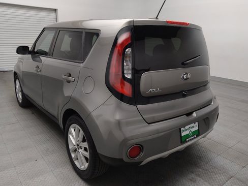 Used 2019 Kia Soul + FWD image 5