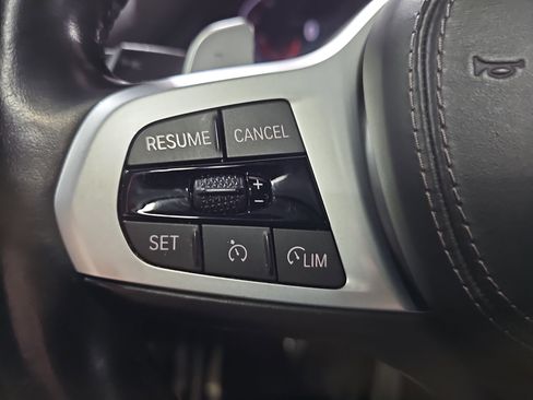 Used 2021 BMW X5 xDrive40i w/ M Sport Package image 19