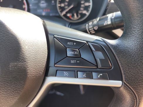 Used 2024 Nissan Altima 2.5 SV image 29