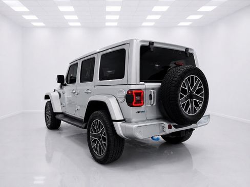 Used 2024 Jeep Wrangler High Altitude AWD/4WD image 4