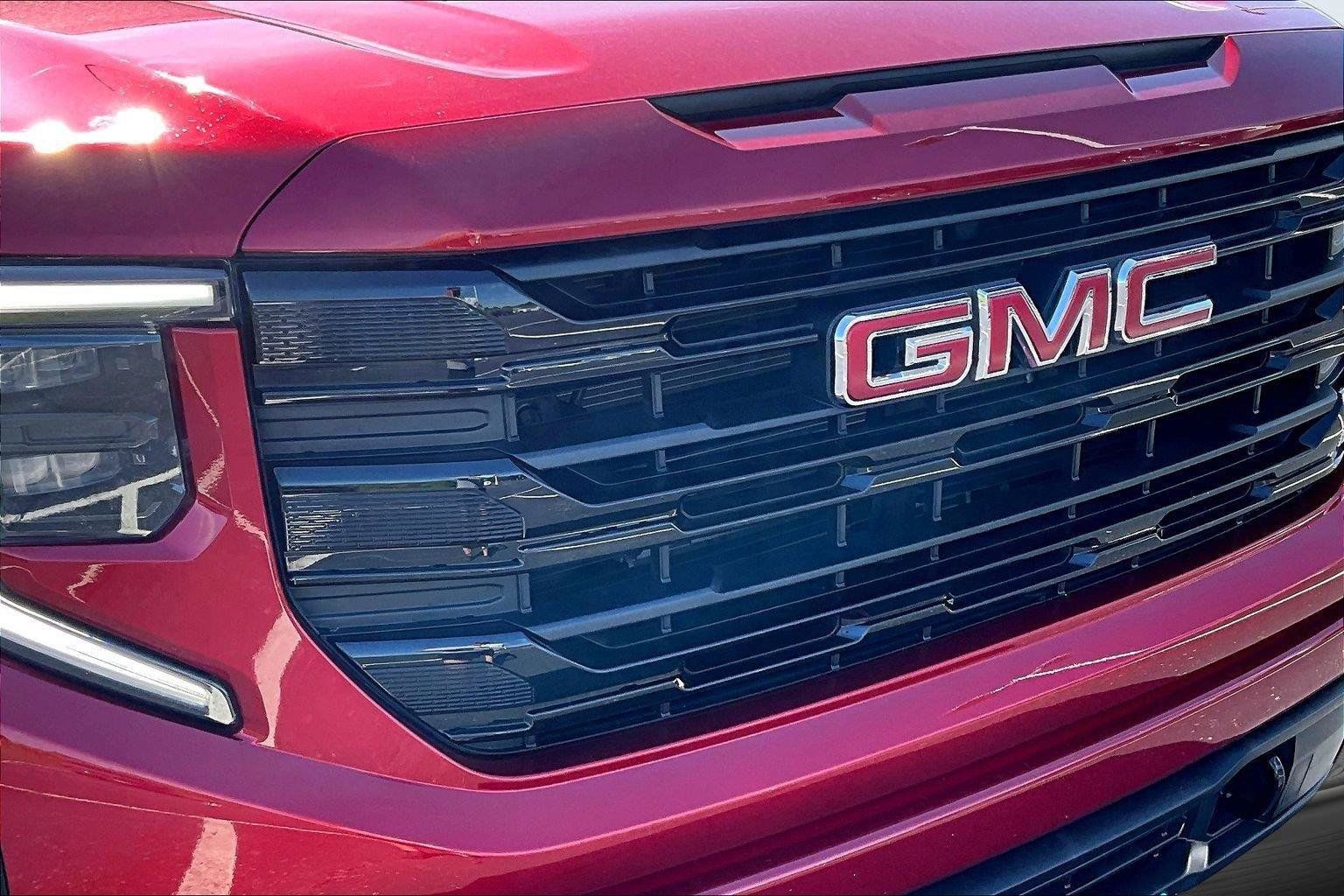 Used 2024 GMC Sierra 1500 Elevation AWD/4WD image 29