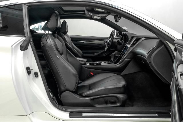 Used 2019 INFINITI Q60 3.0t Luxe RWD image 40