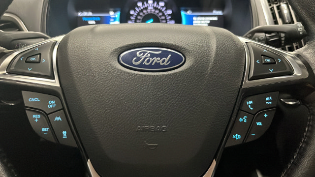 Used 2024 Ford Edge Titanium w/ Equipment Group 301A AWD/4WD image 16