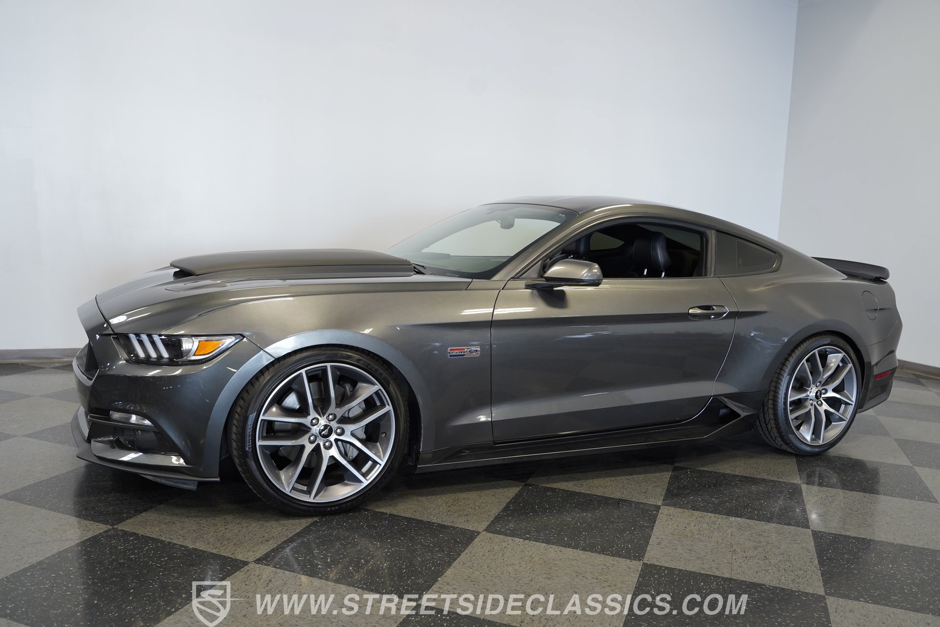 Used 2016 Ford Mustang GT Premium RWD image 7