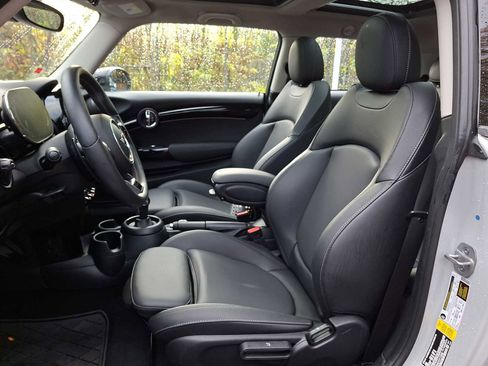 Certified 2023 MINI Cooper S image 11