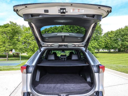 Used 2021 Toyota RAV4 XSE AWD/4WD image 22