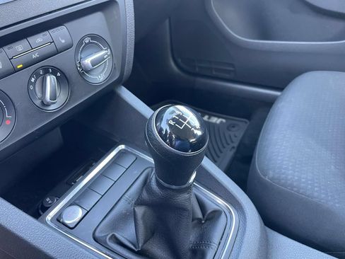 Used 2016 Volkswagen Jetta SE FWD image 30
