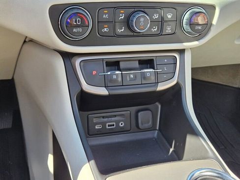 Used 2023 GMC Terrain Denali w/ Denali Premium Package image 23