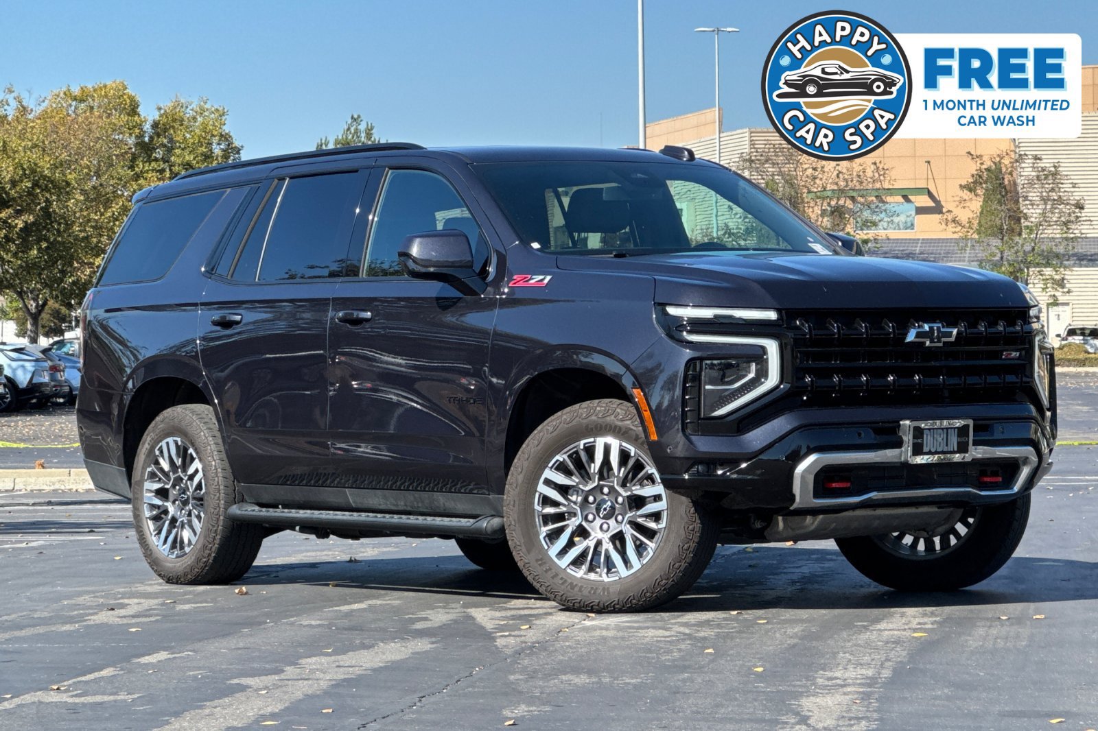 Used 2025 Chevrolet Tahoe Z71 AWD/4WD image 1