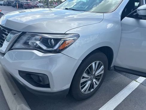 Used 2020 Nissan Pathfinder SV w/ Cargo Package FWD image 14