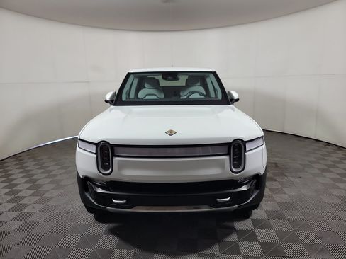 Used 2024 Rivian R1T Adventure Dual AWD/4WD image 8