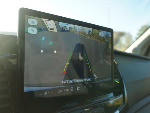 Used 2024 Ford Transit 350 XLT image 21