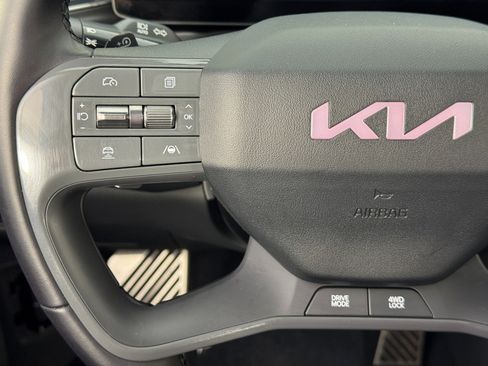 Used 2024 Kia EV9 GT-Line image 23