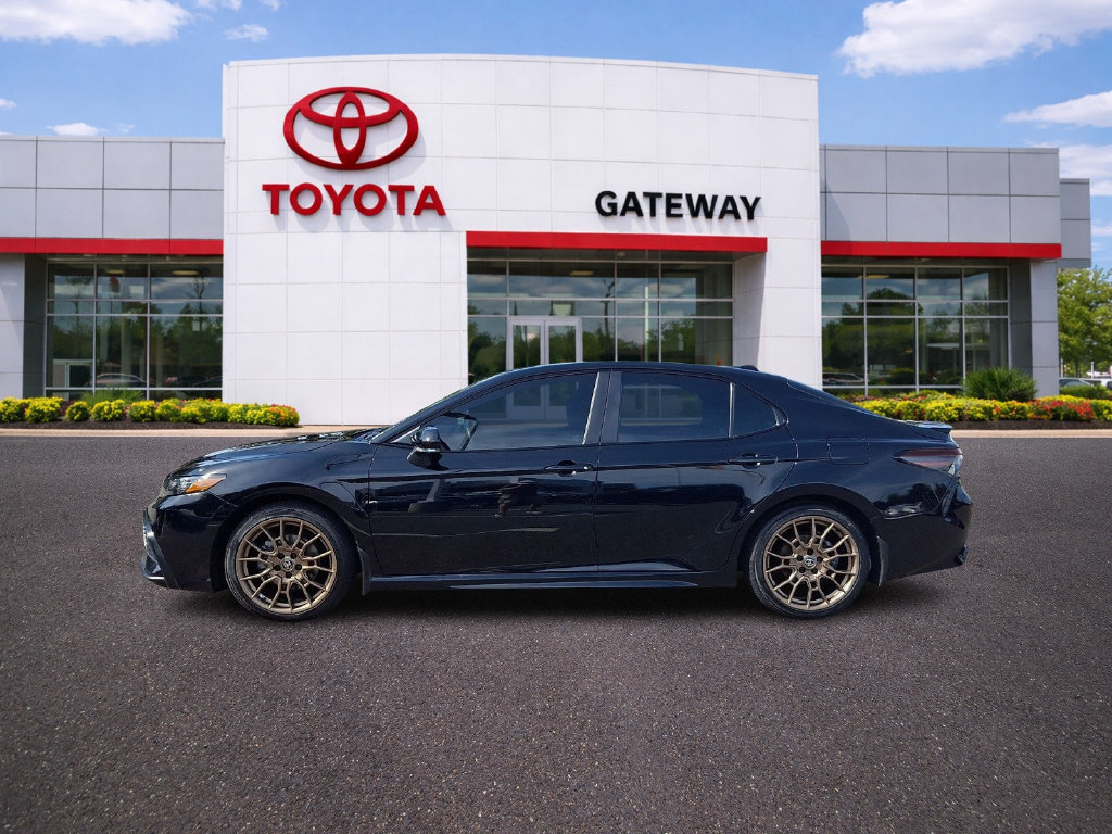 Used 2024 Toyota Camry SE AWD/4WD image 7