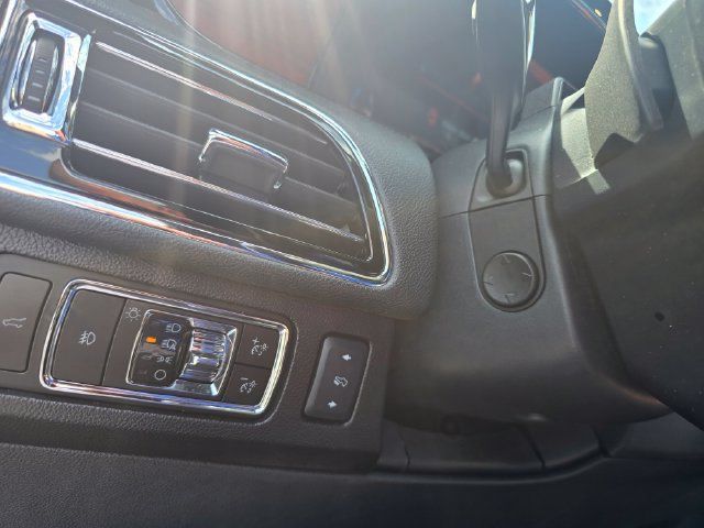 Used 2023 Lincoln Navigator Reserve AWD/4WD image 20
