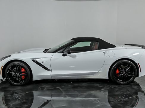 Used 2014 Chevrolet Corvette Stingray Convertible w/ 3LT Preferred Equipment Group RWD image 14