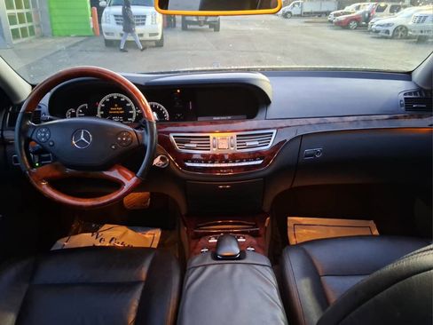 Used 2011 Mercedes-Benz S 550 4MATIC image 10