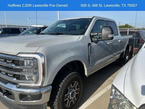 Used 2026 Ford F350 Lariat w/ FX4 Off-Road Package AWD/4WD image 3