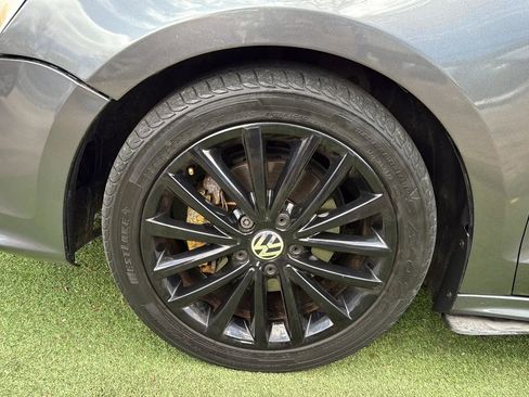Used 2015 Volkswagen Jetta SE image 43