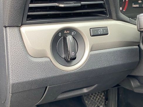 Used 2020 Volkswagen Passat 2.0T SE image 12