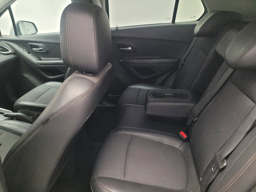 Used 2022 Chevrolet Trax LT w/ LT Convenience Package AWD/4WD image 18