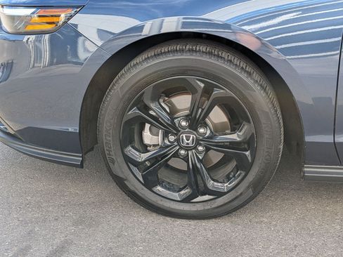 Used 2025 Honda Accord SE image 14