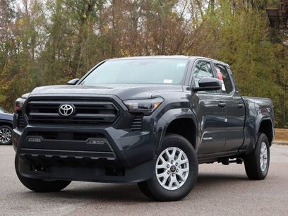 New 2025 Toyota Tacoma SR5