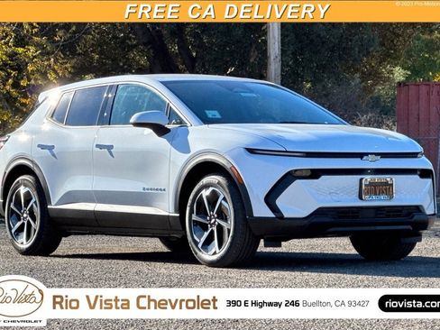 New 2026 Chevrolet Equinox EV LT image 1