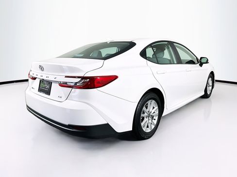 Used 2025 Toyota Camry LE FWD image 9