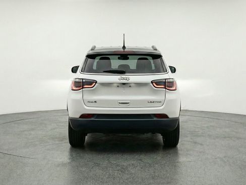 Used 2025 Jeep Compass Limited AWD/4WD image 7