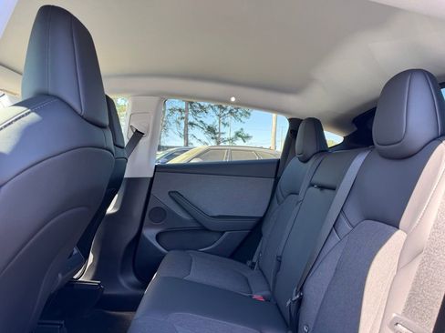 Used 2026 Tesla Model Y 2WD image 22