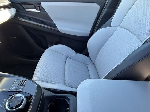 New 2026 Subaru Solterra Limited XT image 24
