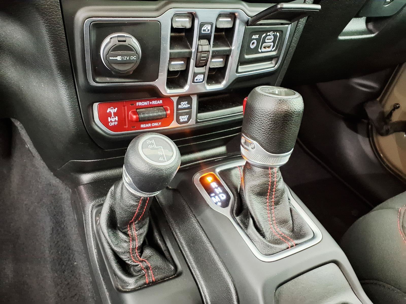 Used 2020 Jeep Gladiator Rubicon AWD/4WD image 23