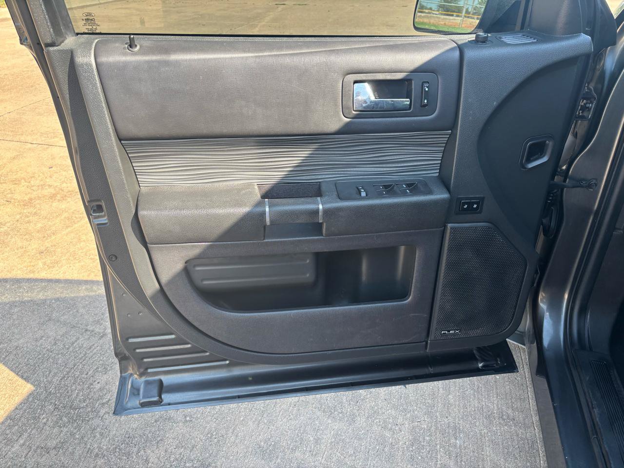Used 2019 Ford Flex SEL FWD image 13