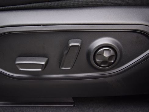 New 2026 Jeep Grand Cherokee L 4WD image 32
