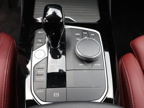 Used 2024 BMW X3 sDrive30i w/ Convenience Package RWD image 28