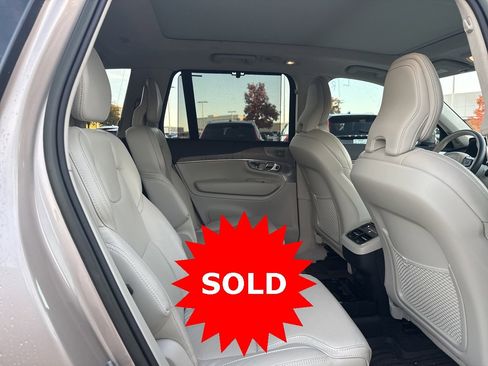 Certified 2023 Volvo XC90 B6 Ultimate w/ Lounge Package image 15