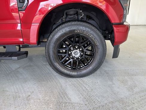 Used 2022 Ford F250 Lariat w/ Black Appearance Package image 14