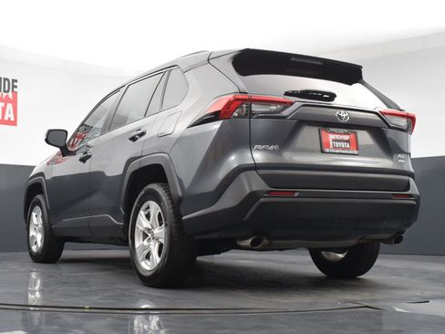 Used 2021 Toyota RAV4 XLE AWD/4WD image 26