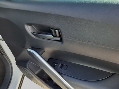 Used 2022 Toyota Corolla Cross LE FWD image 8
