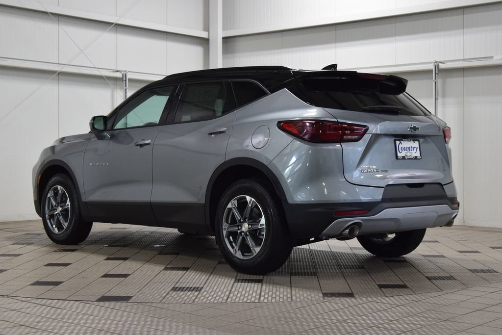 New 2026 Chevrolet Blazer LT w/ Sound & Technology Package AWD/4WD image 6
