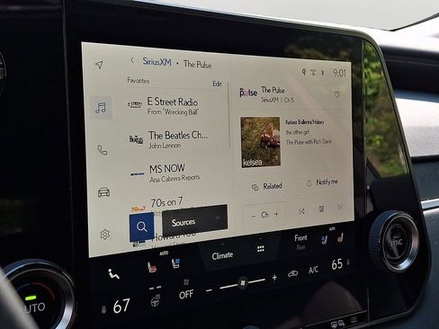 Used 2024 Lexus RX 350 Premium w/ Cold Area Package AWD/4WD image 18