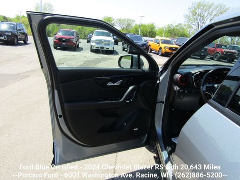 Used 2024 Chevrolet Blazer RS w/ Enhanced Convenience Package AWD/4WD image 27